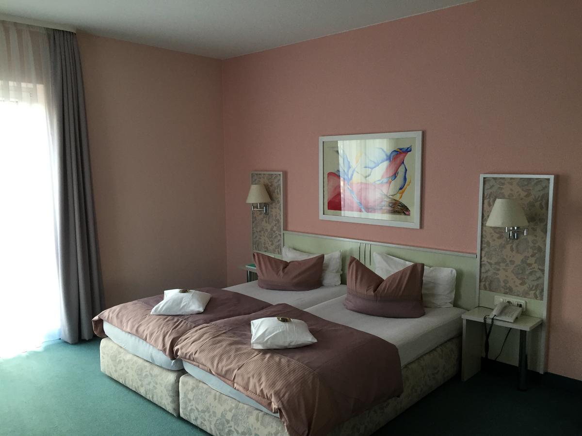 Altstadthotel An Der Werra Meiningen Kültér fotó
